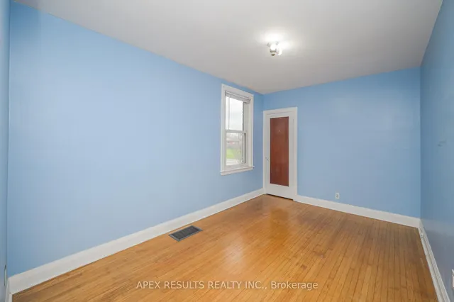 Additional image 23 of 39 Strathearne Ave