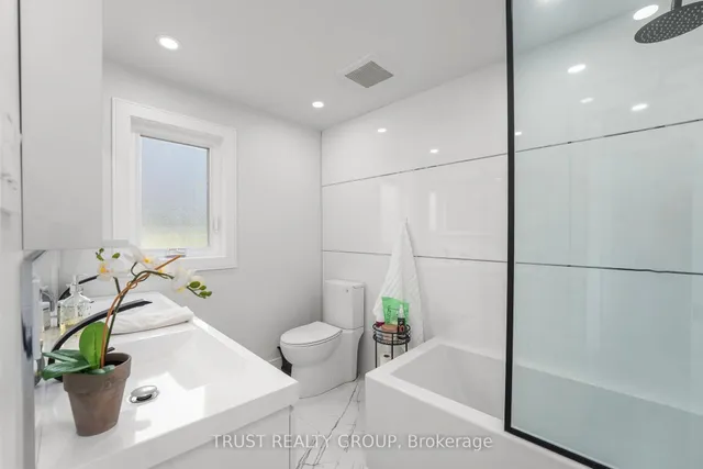 Additional image 15 of 14 Dorine Cres