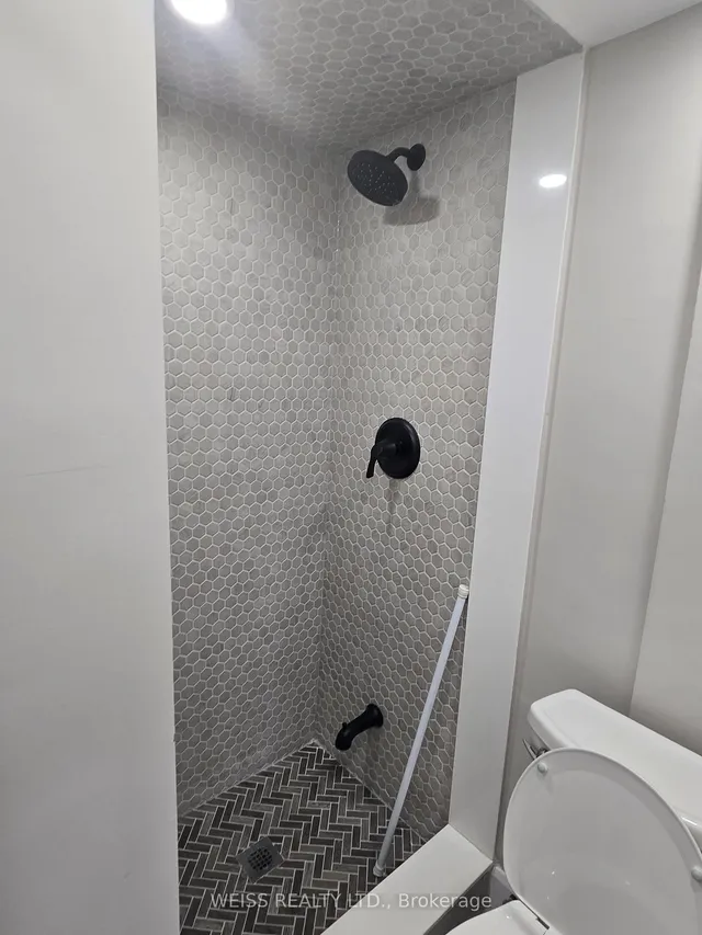 Additional image 9 of 14 Snowood Crt