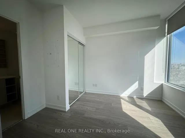 Additional image 9 of 19 Western Battery Rd Unit Ph03