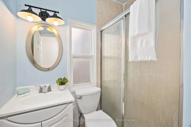 Additional image 17 of 690 Adelaide St