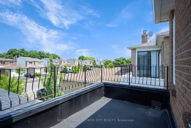 Additional image 22 of 27 Denlow Dr