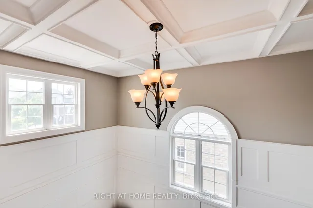 Additional image 24 of 34 Parkvale Dr