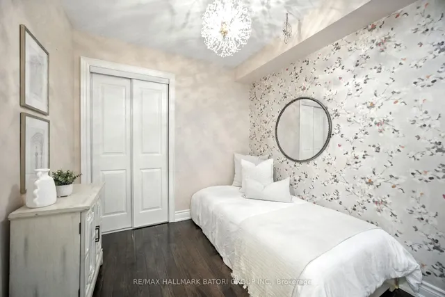 Additional image 11 of 2110 Bayview Ave