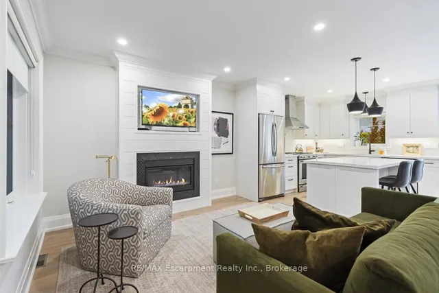 Additional image 44 of 2109 Wellington Ave