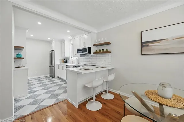 Additional image 17 of 105 Weir St