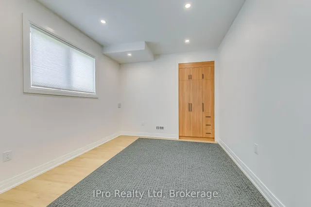 Additional image 43 of 1472 Varelas Passage