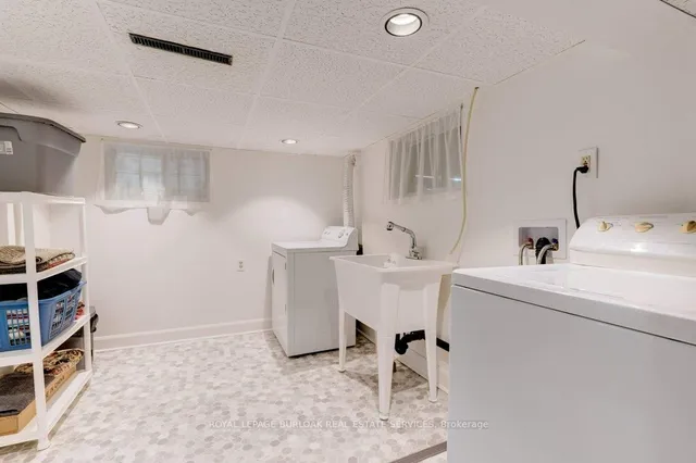 Additional image 27 of 221 Park Row