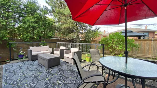 Additional image 25 of 12 Carousel Crt