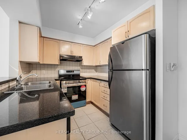 Additional image 5 of 3840 Bathurst St Unit 314