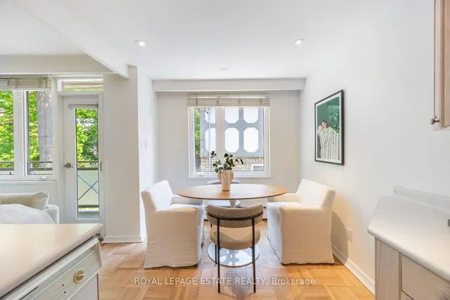 Additional image 29 of 21 Benlamond Ave Unit 4