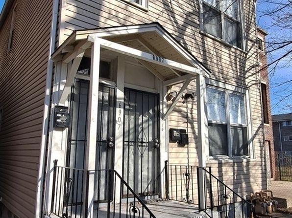 6907 S Cornell Ave, Chicago, IL 60649