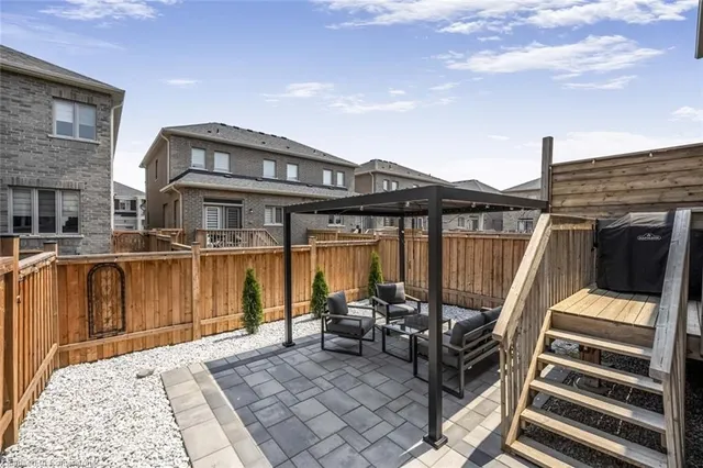 Additional image 32 of 93 Westfield Cres