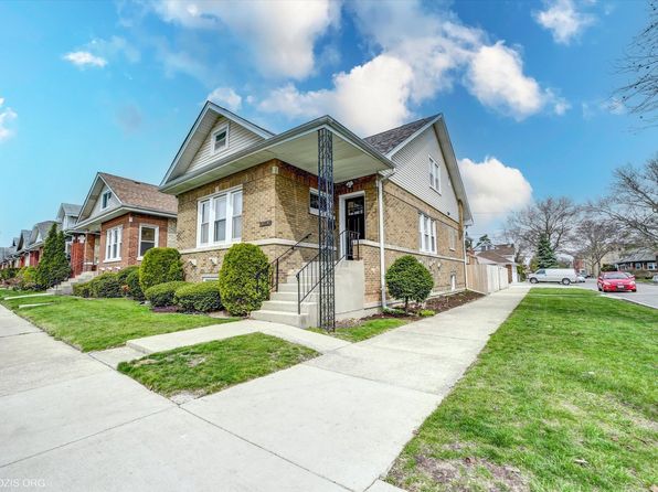 6100 W Byron St, Chicago, IL 60634