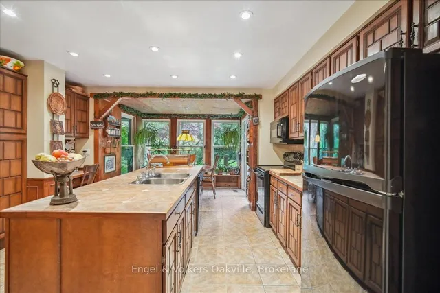 Additional image 16 of 250 Gatestone Ave