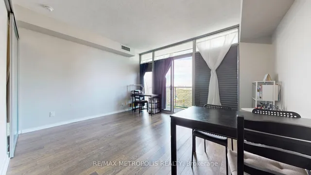 Additional image 13 of 105 The Queensway N/A Unit 2612