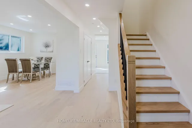 Additional image 3 of 33 Flamingo Cres