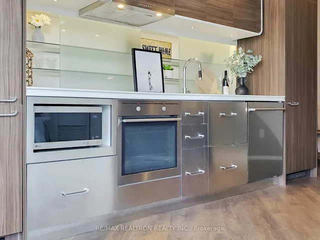 Additional image 14 of 45 Charles St Unit 3907