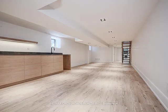 Additional image 40 of 133 Yarmouth Rd