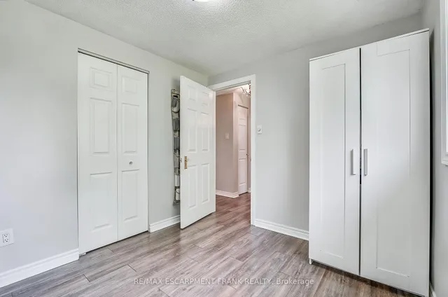 Additional image 25 of 54 John Murray St