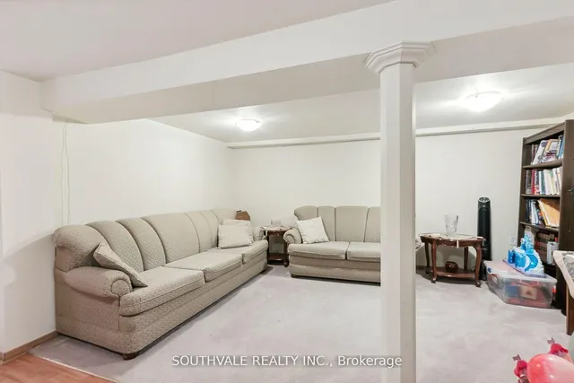 Additional image 34 of 67 Kings Park Blvd