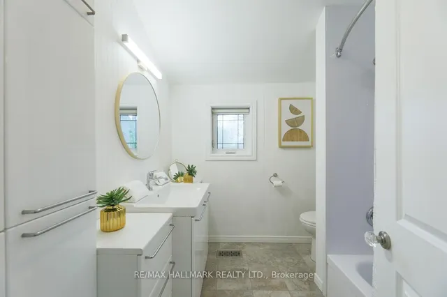 Additional image 14 of 12 Avalon Blvd