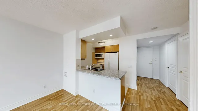 Additional image 22 of 10 Northtown Way Unit 607