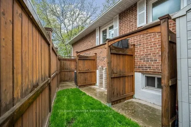 Additional image 46 of 1045 Dowland Cres