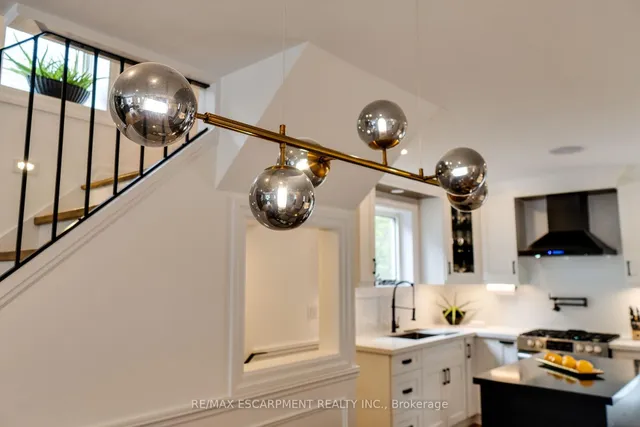 Additional image 11 of 56 Highcliffe Ave