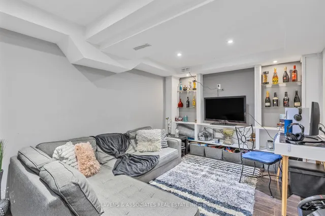 Additional image 29 of 37 Vodden St