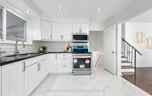 Additional image 23 of 18 Dearbourne Blvd