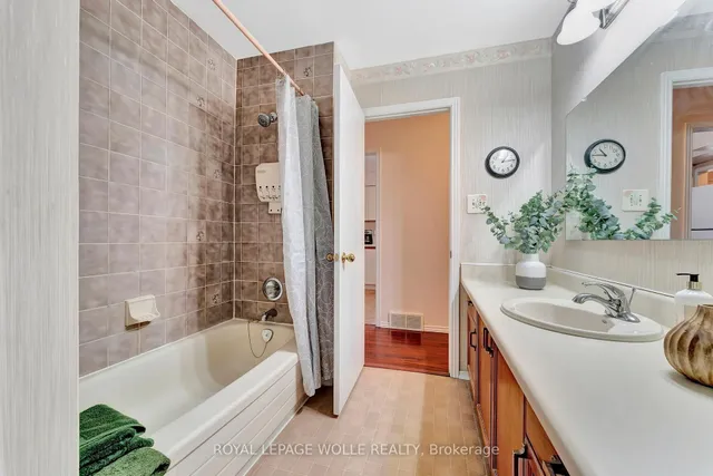 Additional image 18 of 5 Marcon Crt