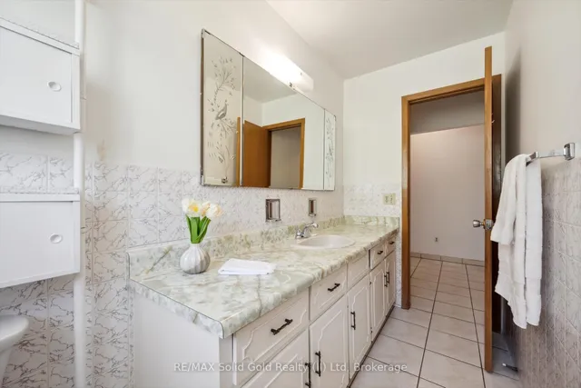 Additional image 23 of 246 Thaler Ave