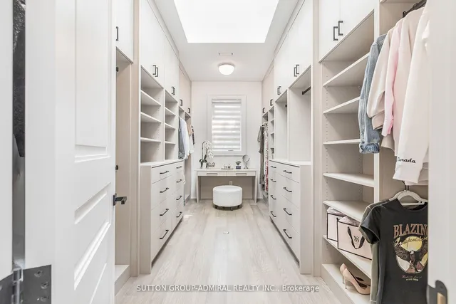 Additional image 17 of 125 Regina Ave