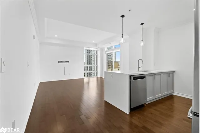 Additional image 9 of 81 Robinson Street St Unit 1106