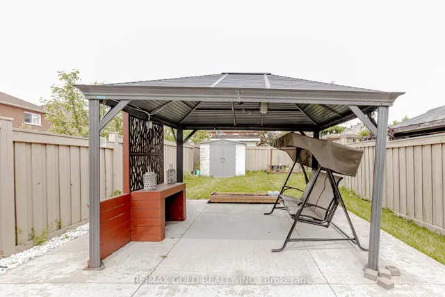 Additional image 33 of 37 Native Landing