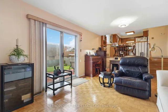 Additional image 20 of 851 Huntingwood Dr