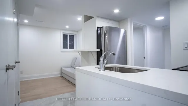 Additional image 27 of 434 Westmount Ave