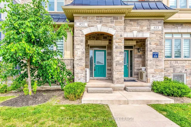 Additional image 3 of 451 Dundas St