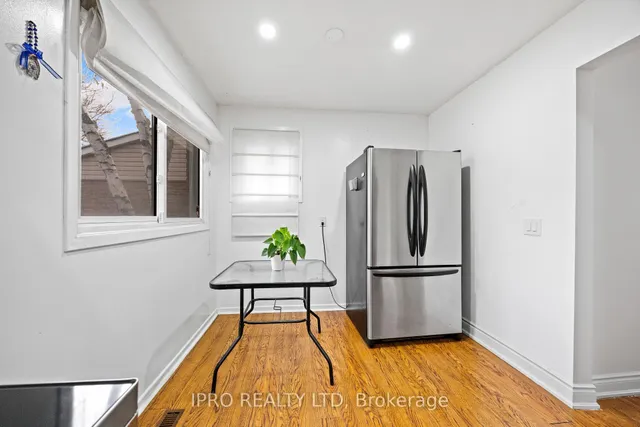 Additional image 14 of 122 Royal Palm Dr