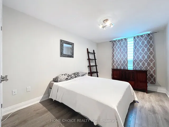 Additional image 36 of 15 La Rose Ave Unit 114