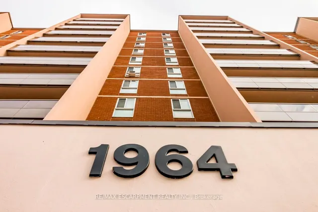 1964 Main St Unit 1001