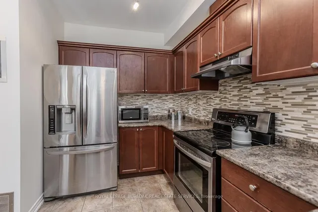 Additional image 18 of 186 Springstead Ave