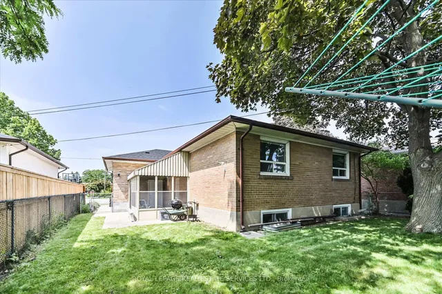 Additional image 39 of 8 Baskerville Cres