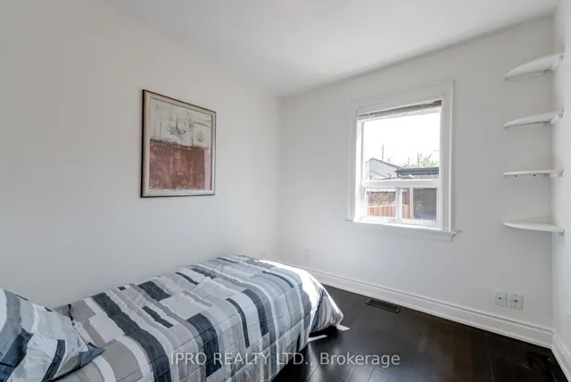 Additional image 19 of 75 Ronald Ave