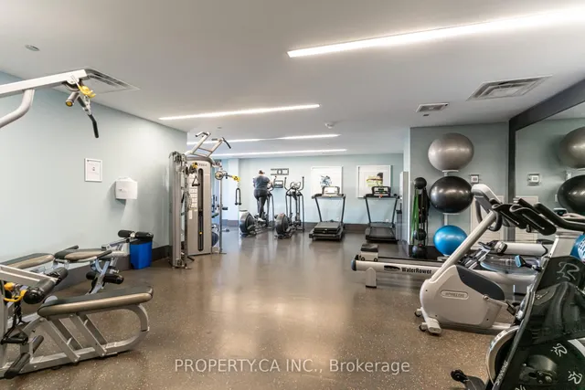 Additional image 39 of 297 College St Unit 715