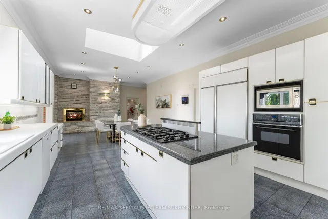 Additional image 11 of 12 Edgeforest Dr