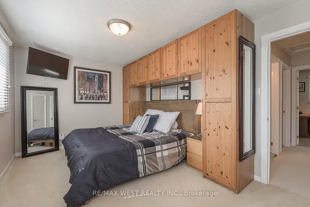 Additional image 23 of 90 Lakecrest Tr