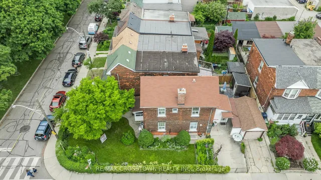 Additional image 45 of 35 Edith Ave