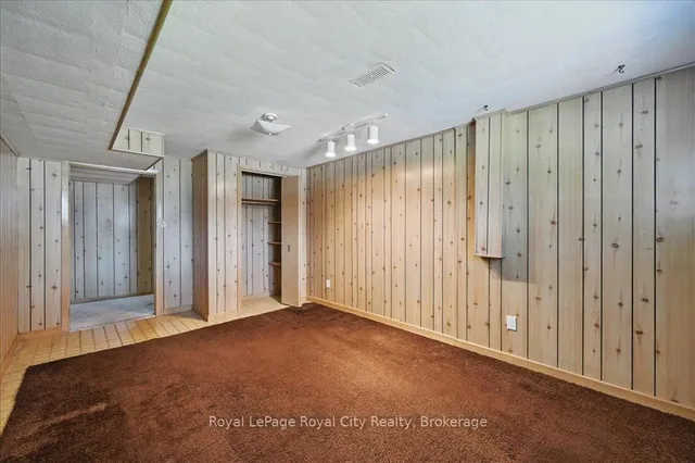 Additional image 37 of 701 Castleguard Cres